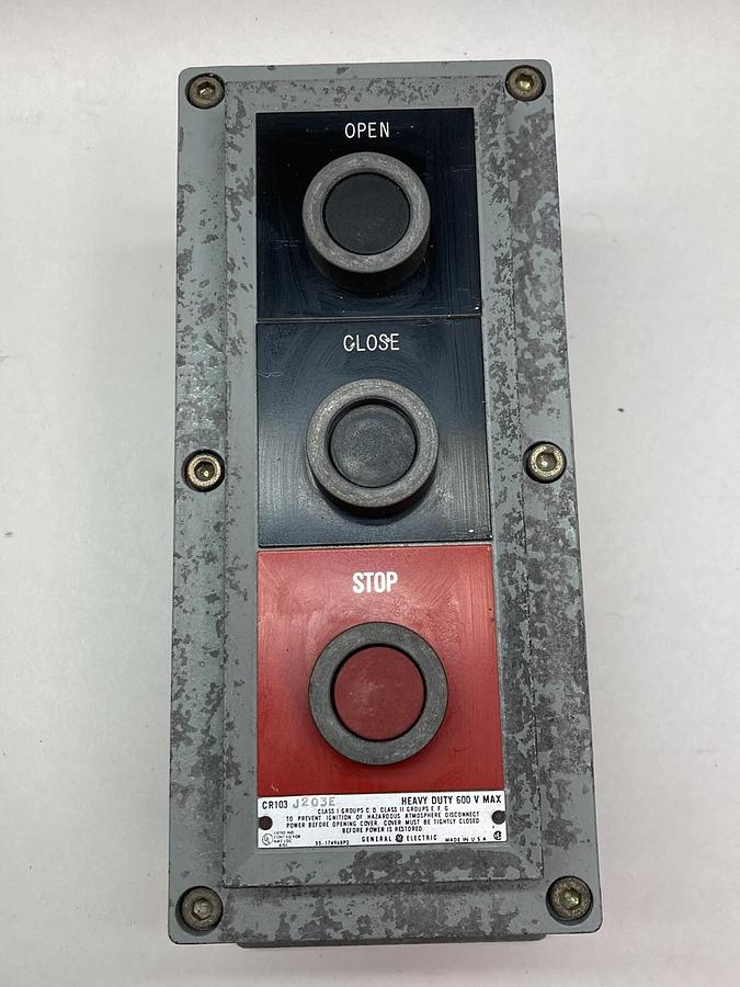 Used General Electric,CR103-J203D,3-Push Button Control Station