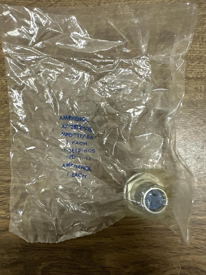 Used Amphenol,67-3E12-60S,Connector