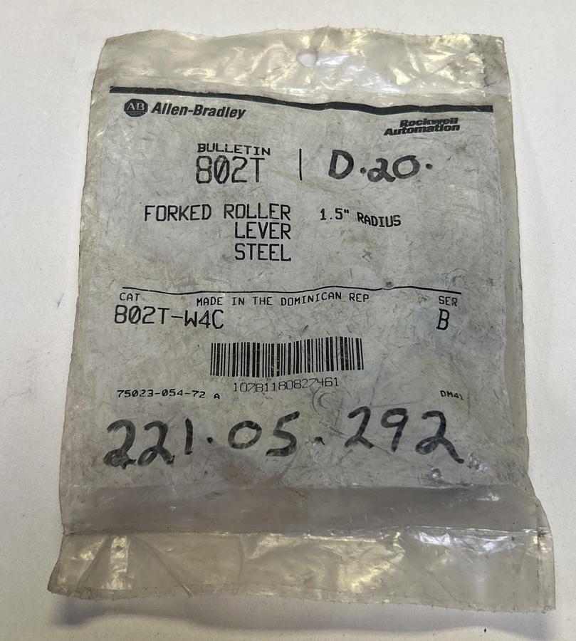 Used ALLEN BRADLEY,802T-W4C,FORKED ROLLER LEVER STEEL 1.5" NOS