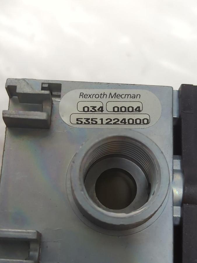 REXROTH MECMAN,535 122 400 0,DIRECTIONAL VALVE/FILTER C15i 1/2 INCH NOS