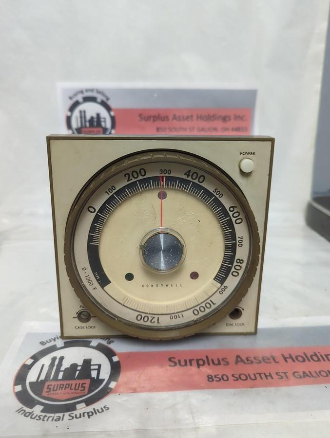 Used HONEYWELL,R7350A 13053,TEMPERATURE CONTROL DIALATROL PRE-OWNED