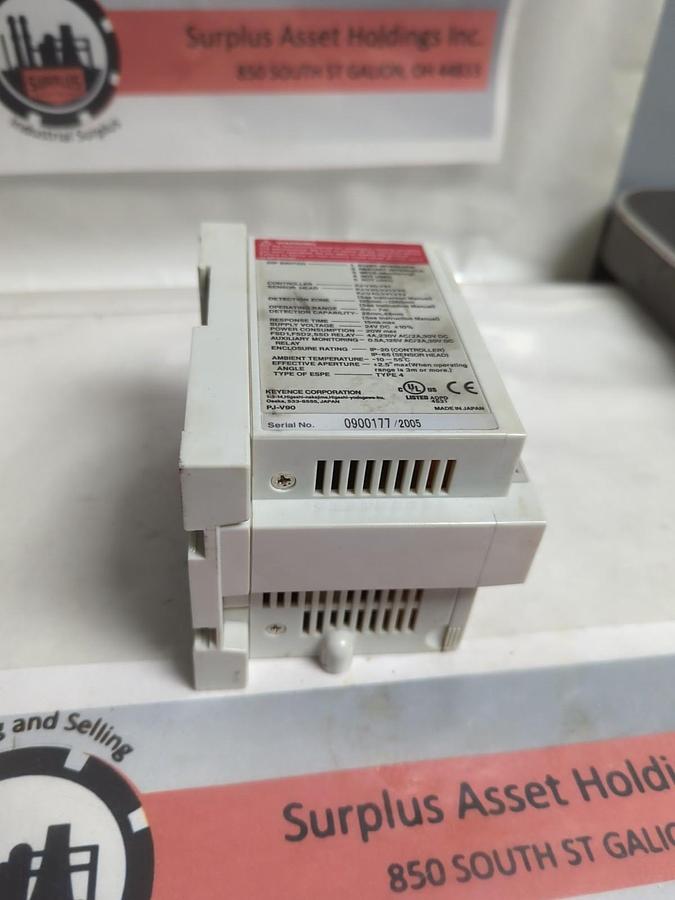 Used KEYENCE,PJ-V90,SAFETY GRATING CONTROLLER PRE-OWNED