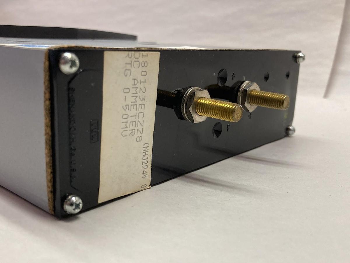 General Electric,YE/180,Vertical Panel Meter 0-800 DC Amps