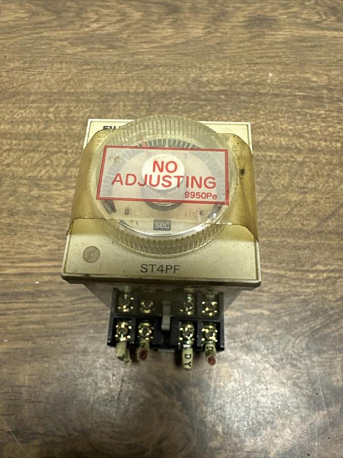 Used Fuji Electric,ST4PF,Timer With Base