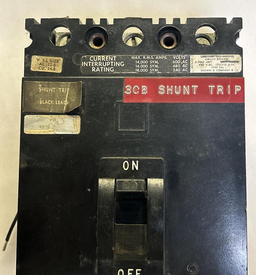 Used SQUARE D,FAL36020,CIRCUIT BREAKER 20A 600V 3P