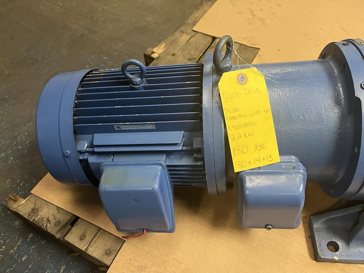 Used SUMITOMO,CHHCM3-6145-59,GEARMOTOR RATIO 59 INPUT 2.2kW 1500RPM