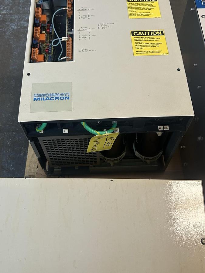 Used CINCINNATI MILACRON,6SC6101-3A-Z,SERVO DRIVE RACK MODULE