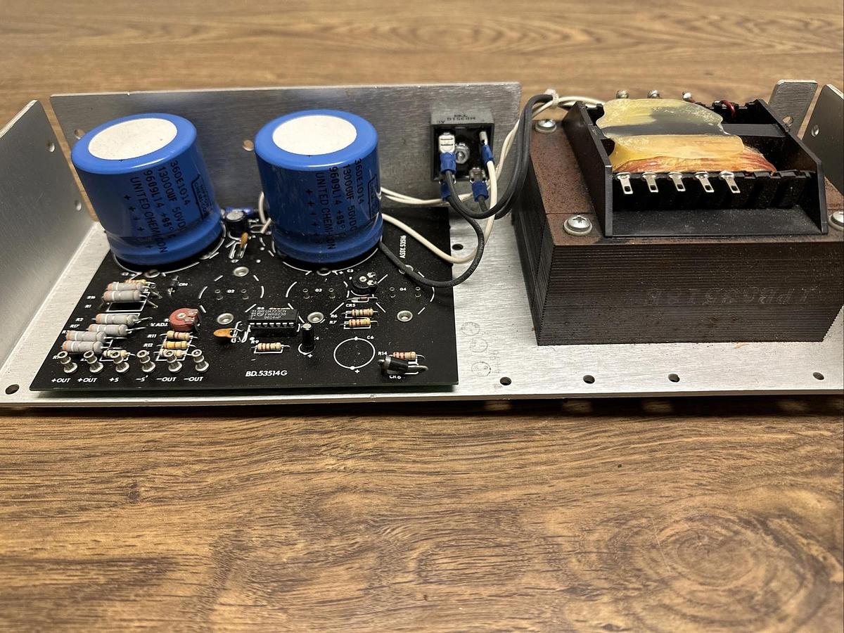 Used International Power,IHE24-7.2B,Power Supply 24VDC at 7.2Amps