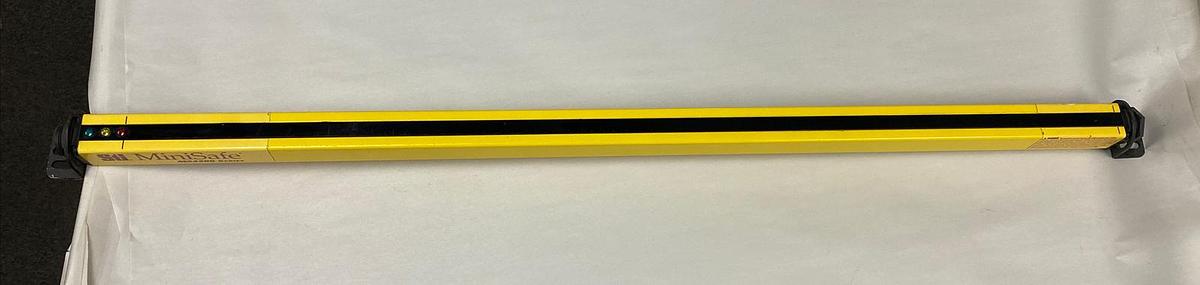 Used STI,MS4332BX,MiniSafe Safety Light Curtain Transmitter