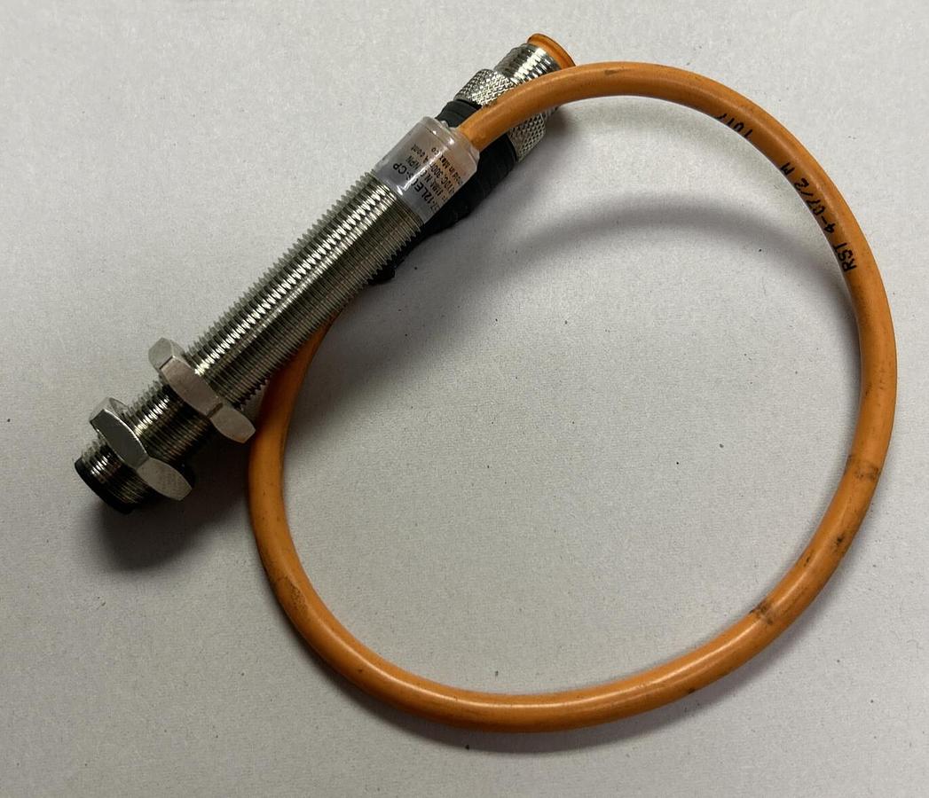 Used EATON,E57-12LE06-CP,PROXIMITY SENSOR