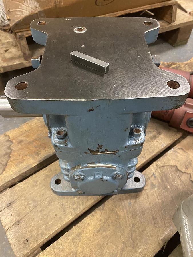 Used MORSE,35GCDB-125,RIGHT ANGLE SPEED REDUCER 143/145T 1.55HP 1750RPM