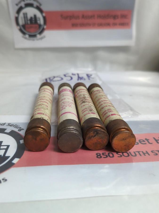 Used GOULD SHAWMUT,TRS-5-6/10R,TRI-ONIC 5-6/10 AMP FUSE LOT OF 4 PRE-OWNED