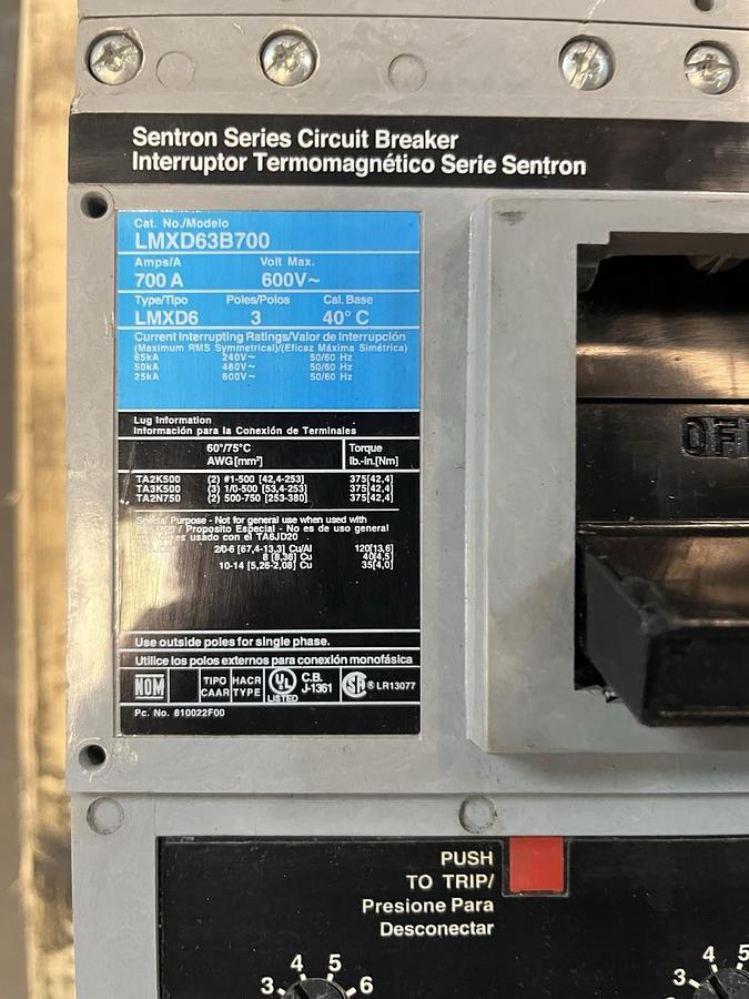 Used SIEMENS,LMXD63B700,SENTRON CIRCUIT BREAKER 700 AMP 600V 3P