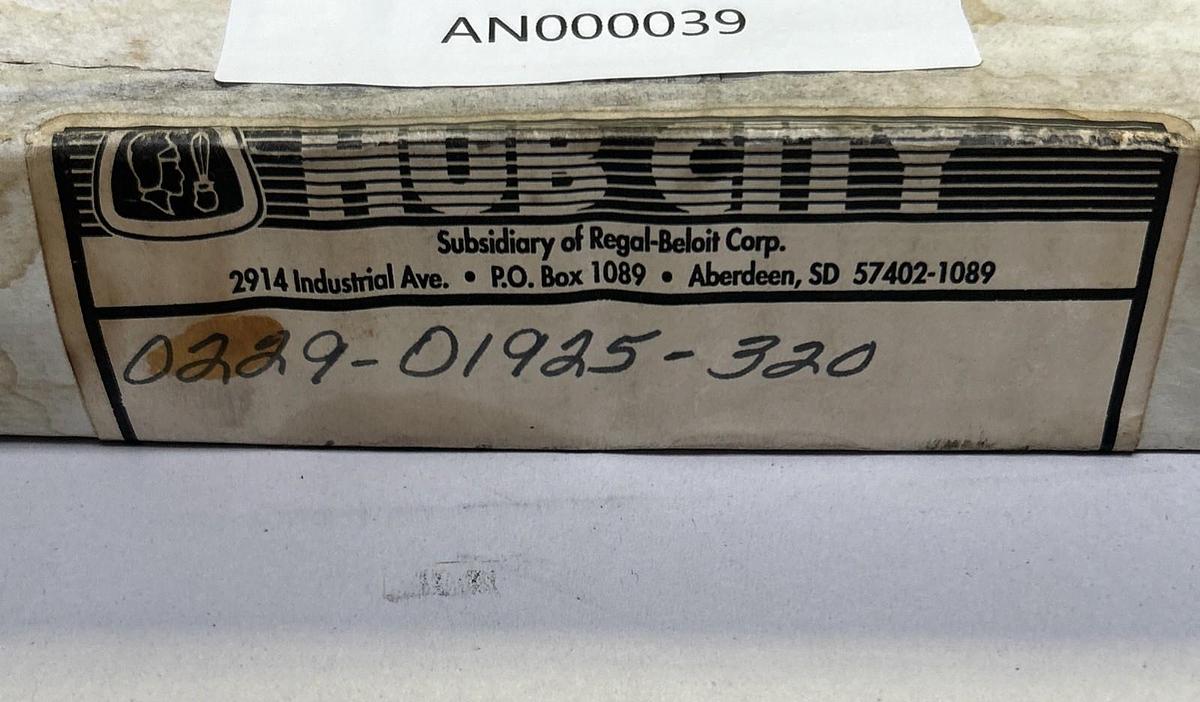 HUB CITY,0229-01925-320,MOUNTING BASE KIT NOS