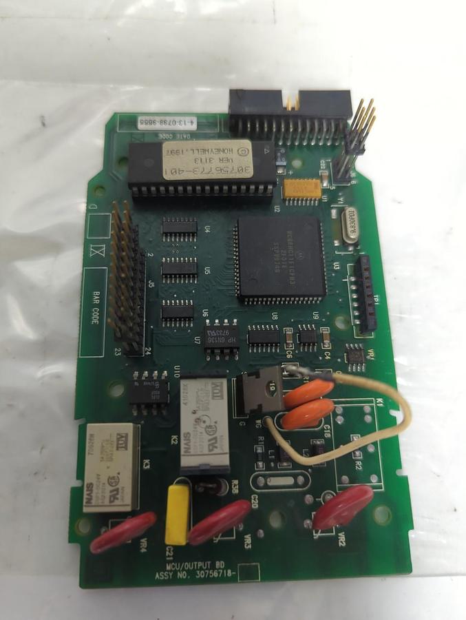 Used HONEYWELL,30756718,MCU/OUTPUT BOARD PRE-OWNED