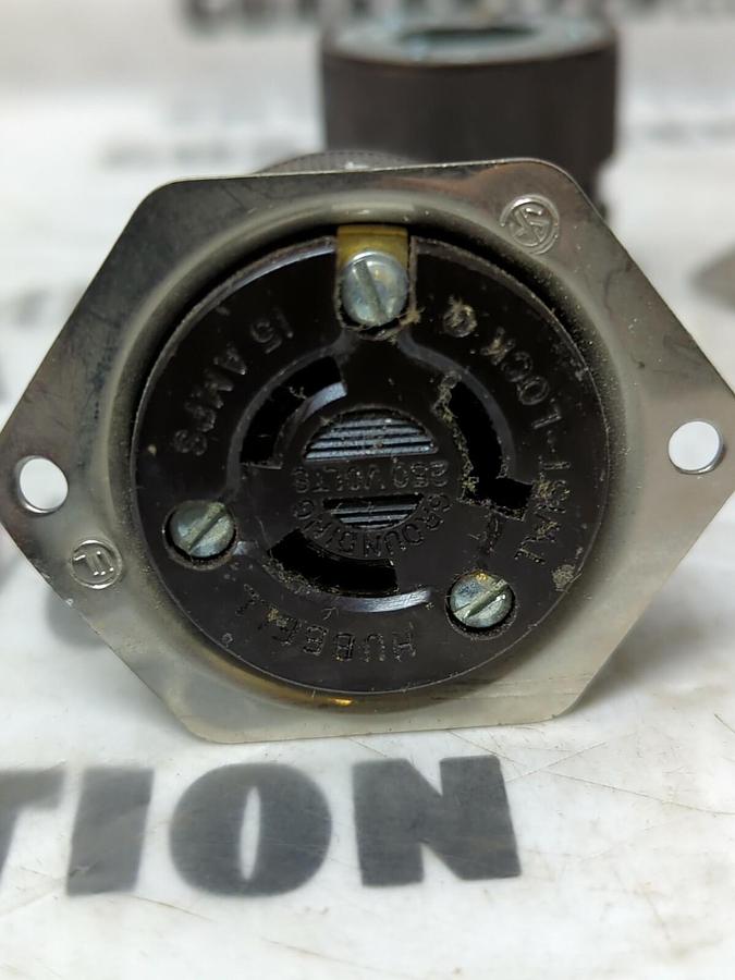 Used HUBBLE,4585,TWIST LOCK FLANGED RECEPTACLE 2-POLE 3-WIRE 15 AMP LOT OF 4 USED