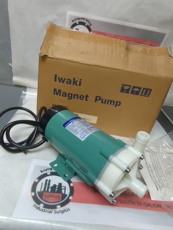 IWAKI,MD-20R-220N,MAGNET PUMP SINGLE PHASE 2-POLE 220/240 V 50/60HZ 20WATT NOS
