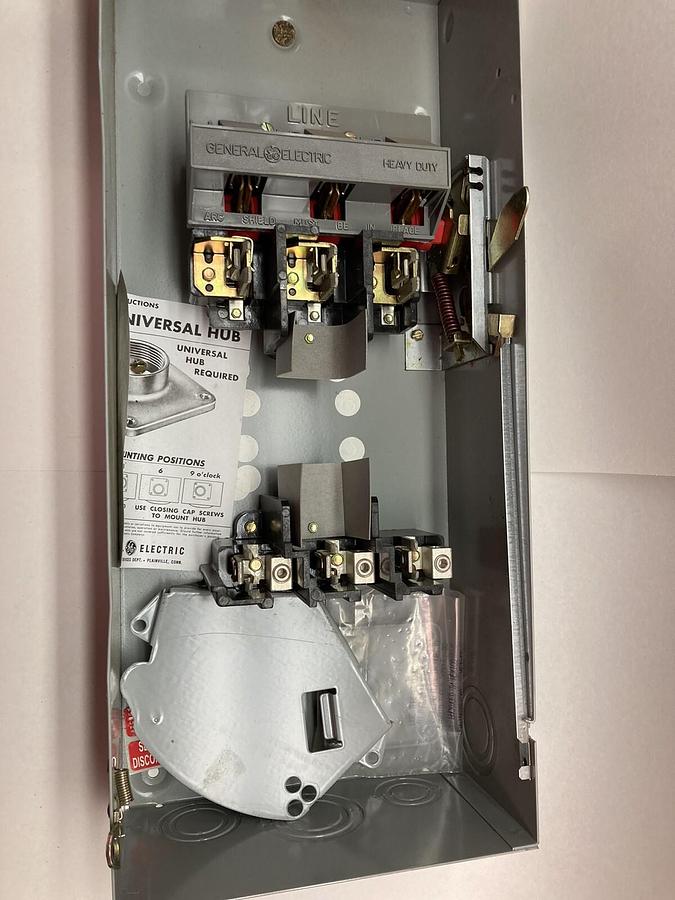 Used General Electric,TH3363R,Fusible Heavy Duty Disconnect Switch 100A 600V