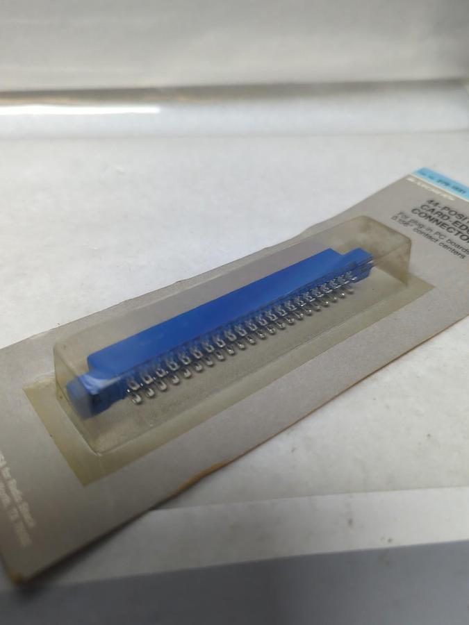 ARCHER,276-1551,44-POSITION CARD EDGE CONNECTOR NOS