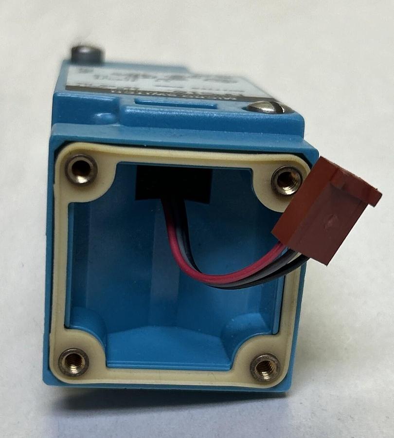 Used HONEYWELL,MPS10,EMITTER BASE NEW