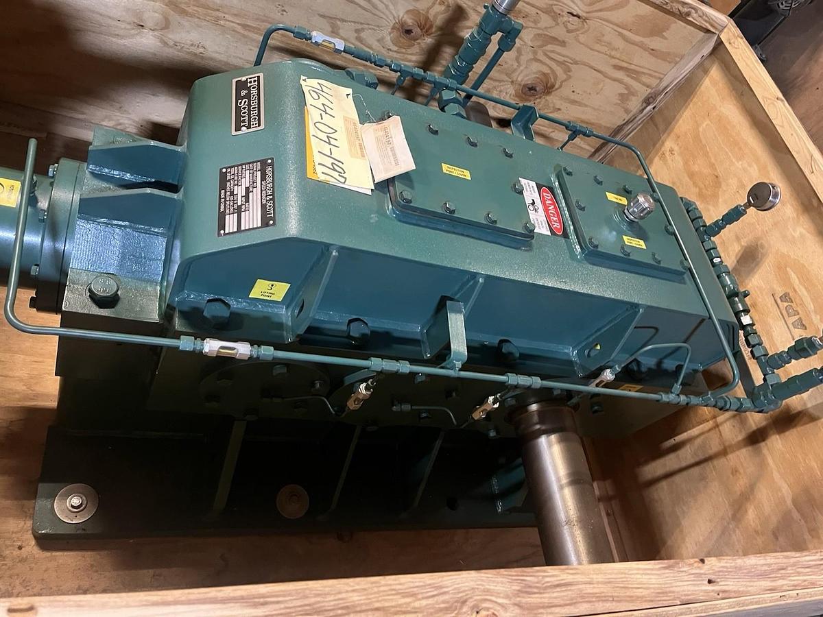 Used HORSBURGH & SCOTT,140TB,GEAR HELICAL SPEED REDUCER 40HP RATIO 25.5 INPUT 500RPM