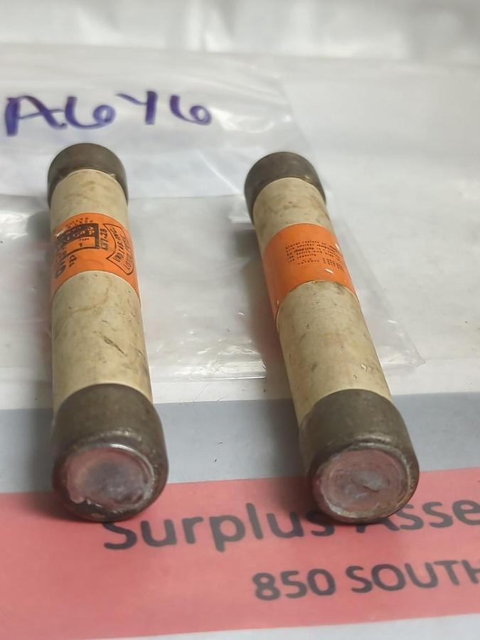 Used GOULD SHAWMUT,A6Y6,AMP-TRAP 6 AMP FUSE LOT OF 2 PRE-OWNED