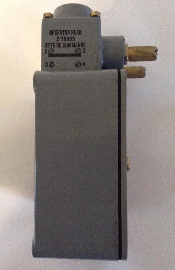 Allen Bradley,802T-AD,Oil Tight Limit Switch  Series C