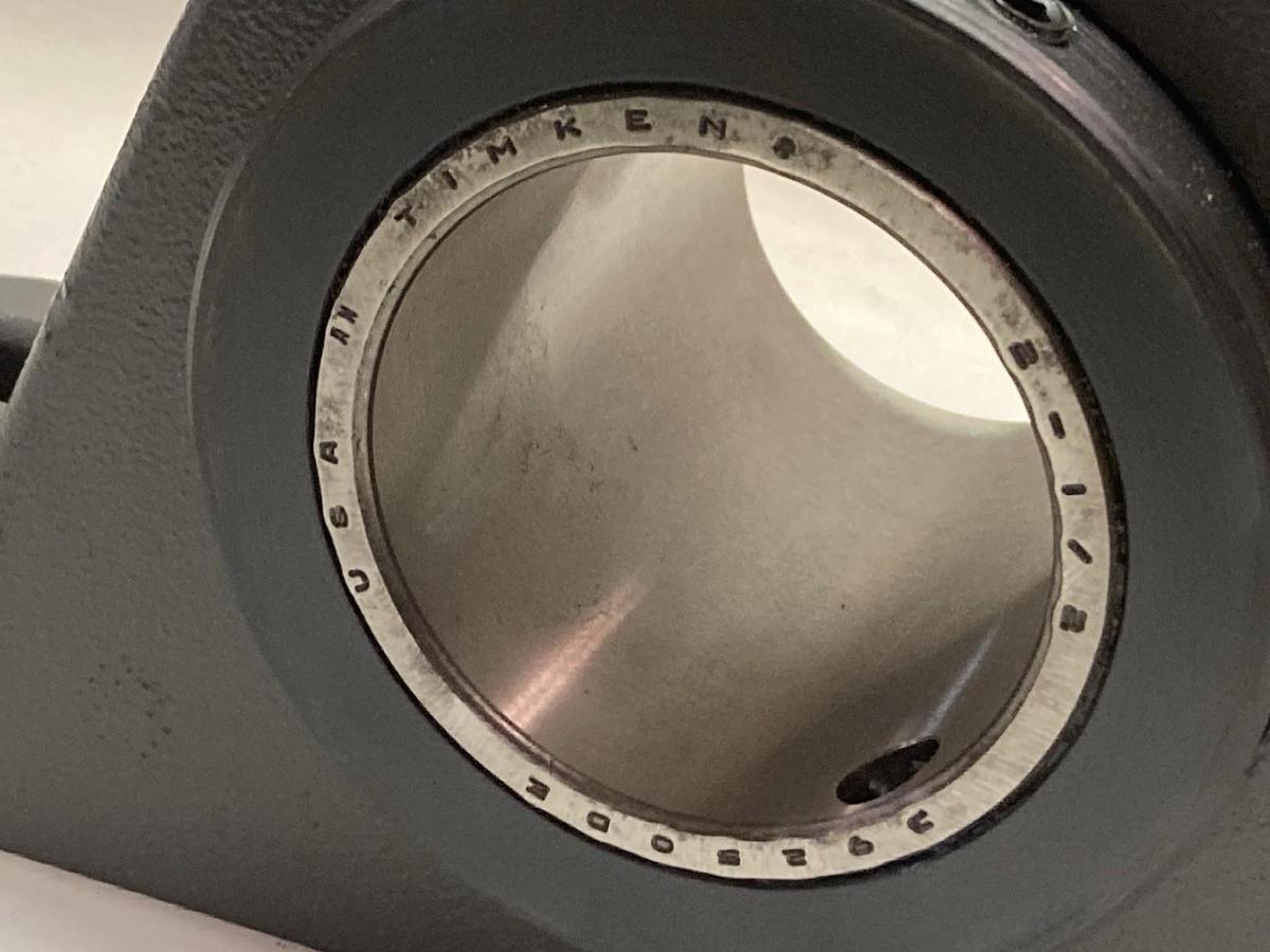 SealMaster,Type E,Pillow Block Bearing 2-1/2 Inch Bore