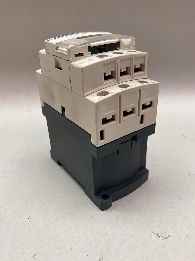 Schneider,CAD32 BD,Control Relay 24VDC