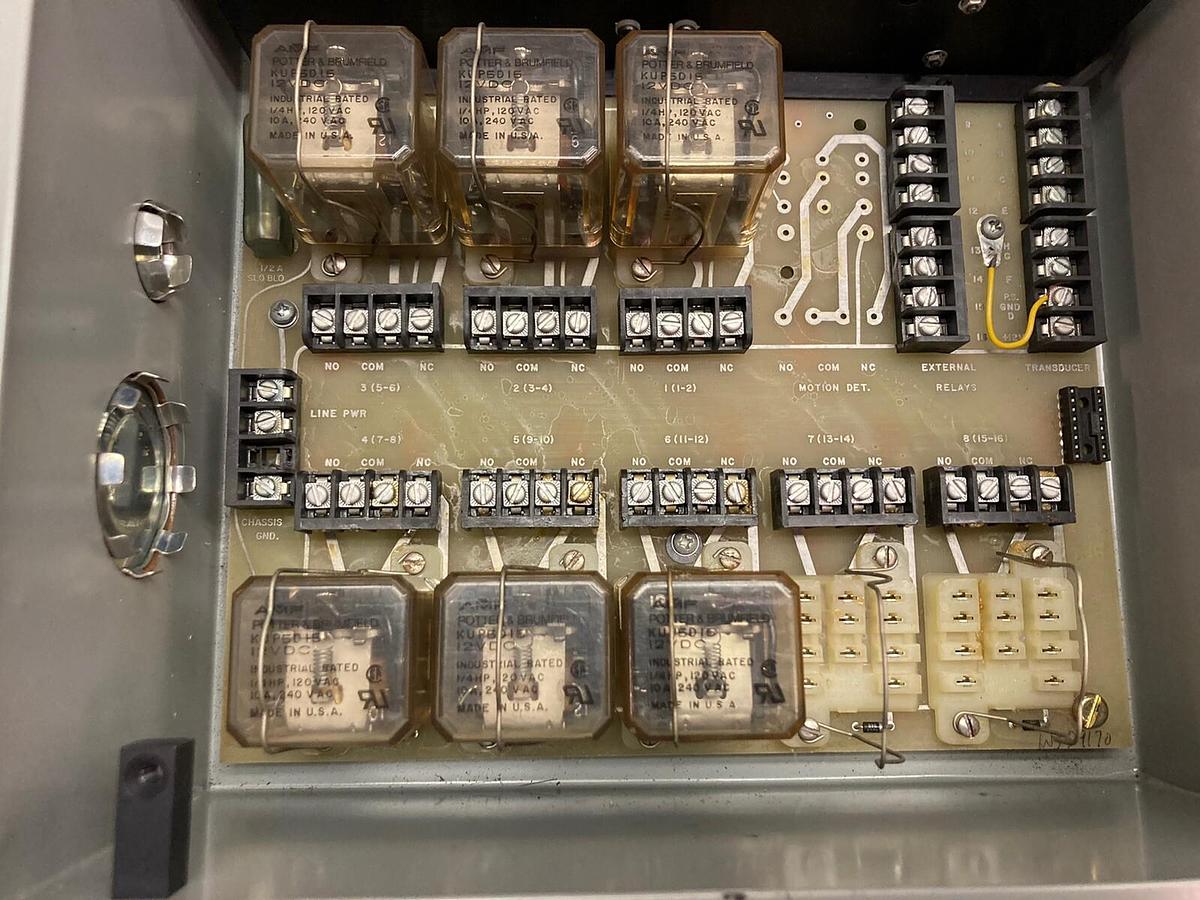Used C&A Products,DLS103-8R-QD,Programmable Limit Switches
