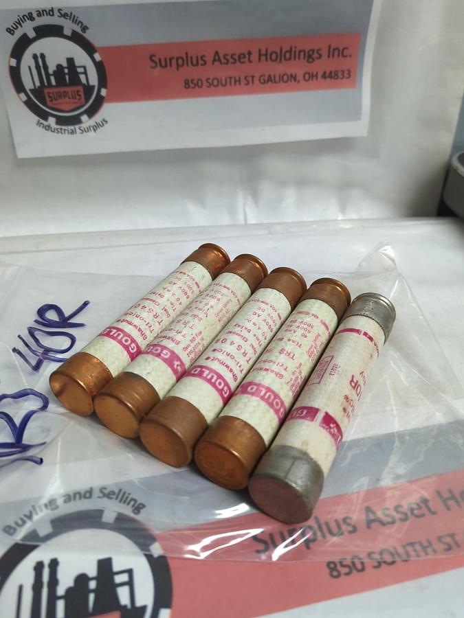 Used GOULD SHAWMUT,TRS40R,TRI-ONIC FUSE 40 AMP LOT OF 6 PRE-OWNED