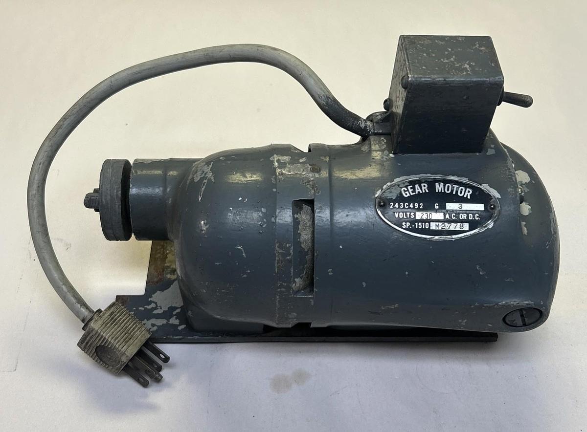 Used GENERAL ELECTRIC,243C492G3,GEAR MOTOR 230V AC OR DC