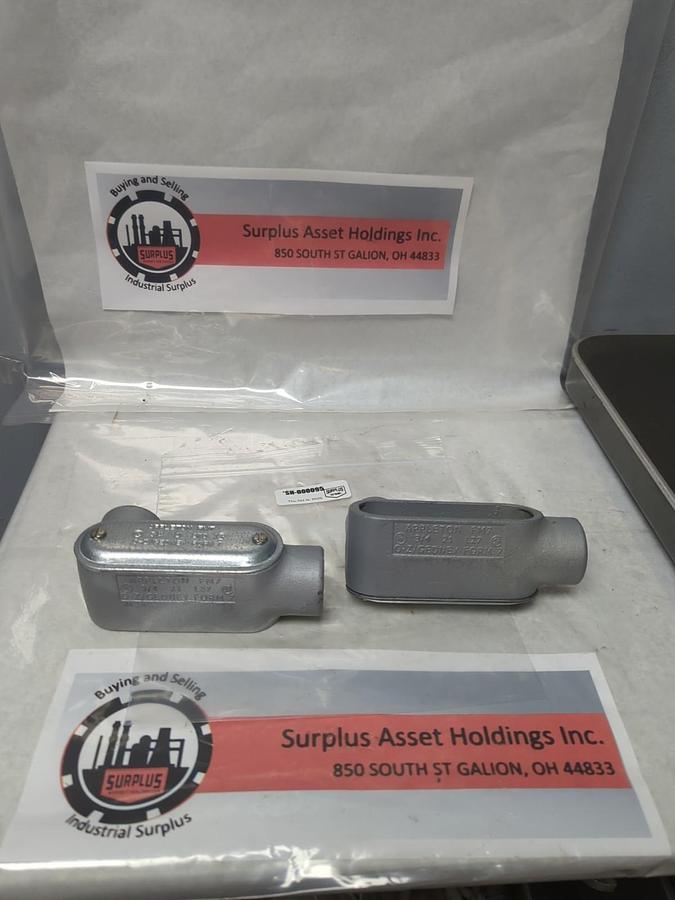 APPLETON,L27,FM7 CONDUIT BODY WITH COVER 3/4 INCH LOT OF 2 NOS