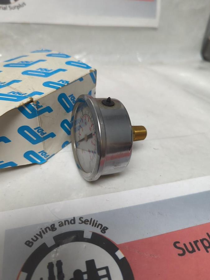 PDI,CF1P,GAUGE 2-1/2 IN FACE 1/4 IN BACK NPT 100-1500PSI NOS