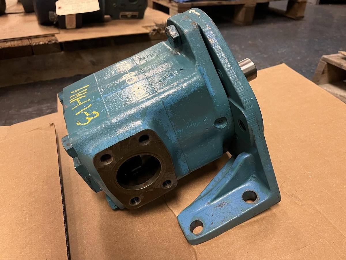 Used VICKERS,35V30A-1C20-282,HYDRAULIC VANE PUMP