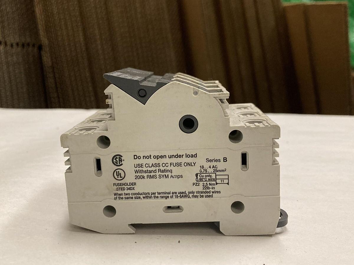Used Allen Bradley,1492-FB3C30-L,3-Pole Fuse Holder 30A 600V