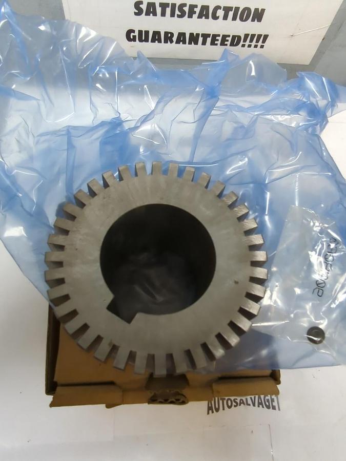 FALK,0704632  1060T,HUB 2.125 INCH BORE 1/2 INCH X  1/4 INCH KW NOS