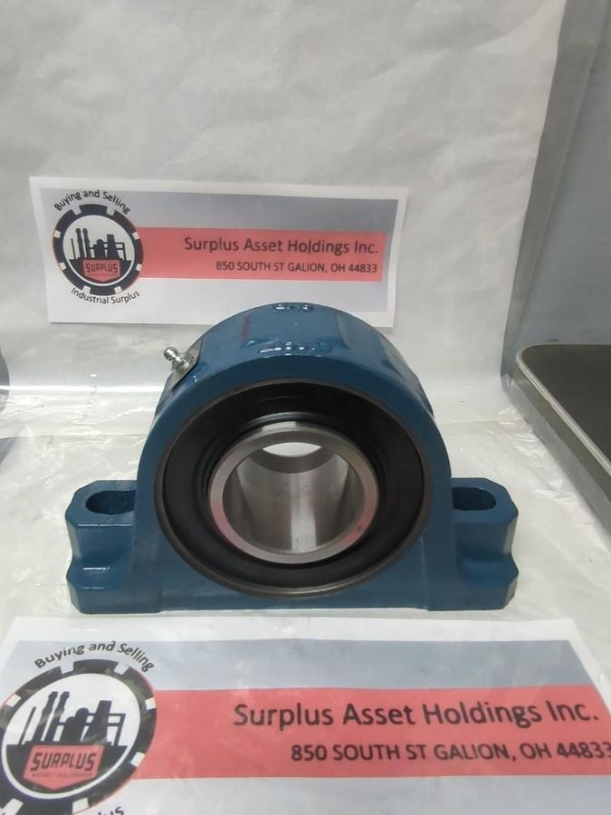 SKF,SYR 2-7/16,PILLOW BLOCK BEARING 2-7/16 INCH BORE MISSING BOX NOS