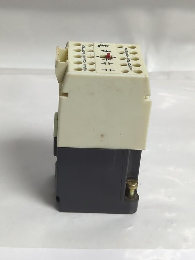 Used CLARK,2N122-76,TYPE SM RELAY 120V 60HZ-110V 50HZ COIL PRE-OWNED