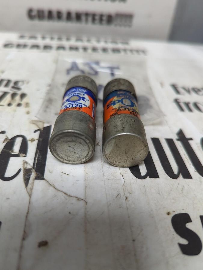 FERRAZ SHAWMUT,AJT20,SMART-SPOT FUSES LOT OF 2 NOS