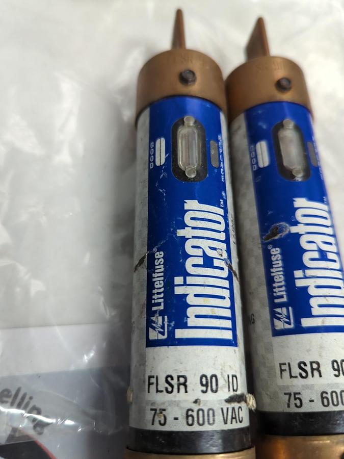 Used LITTELFUSE,FLSR90ID,INDICATOR 90 AMP FUSE LOT OF 2 PRE-OWNED