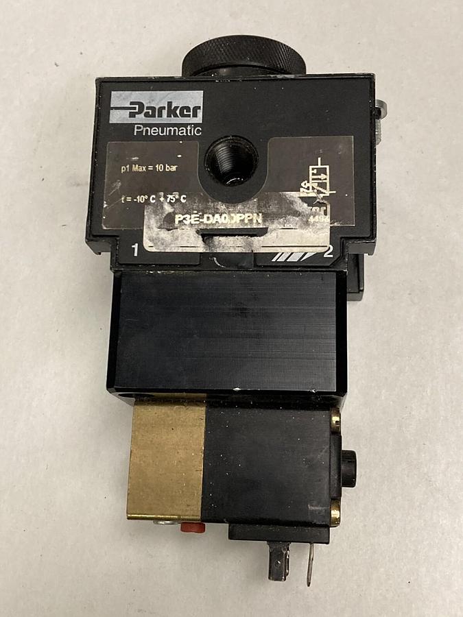 Used Parker,P3E-DA00PPN,Pneumatic Valve Assembly