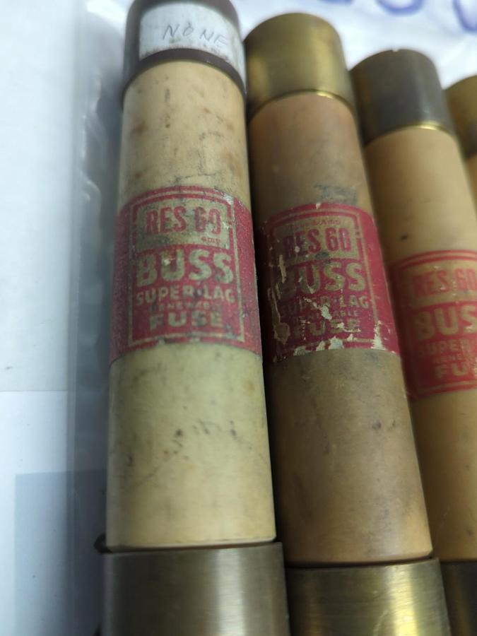 COOPER BUSSMANN,RES60,RENEWABLE 60 AMP FUSE LOT OF 6 PRE-OWNED