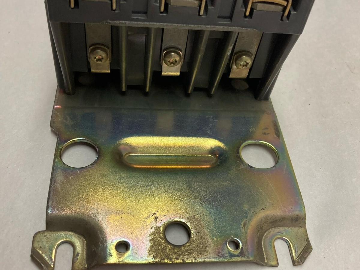 Used Allen-Bradley,509-AOD-A2F,3-Phase Starter Ser B Nema Size 0