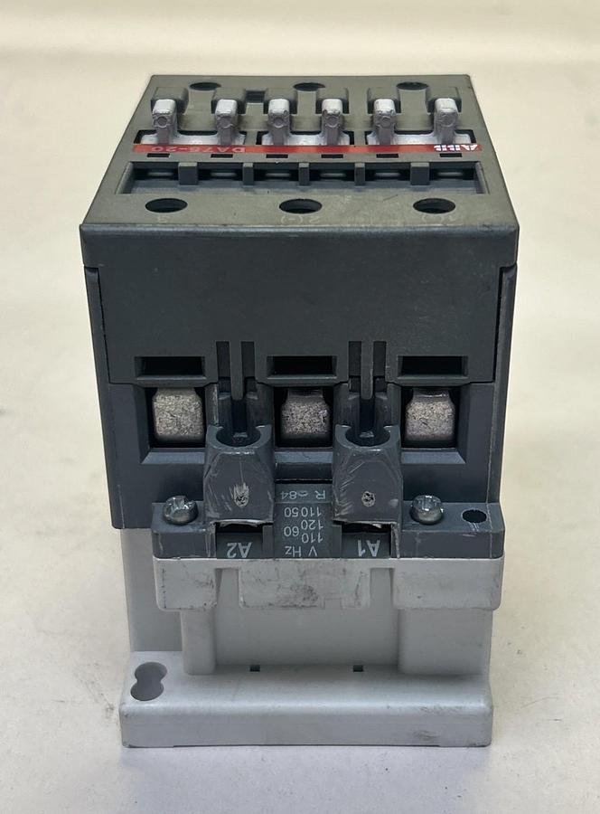 Used ABB,DA75-20,CONTACTOR 60A 500VDC