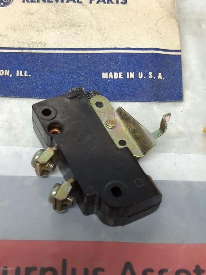 GENERAL ELECTRIC,CR105X200P,AUXILIARY CONTACT SET 10 AMP NOS