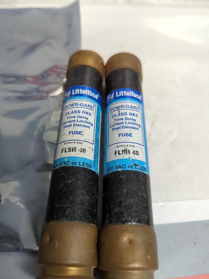 Used LITTELFUSE,FLSR40,POWR-GARD FUSE 40 AMP LOT OF 2 PRE-OWNED