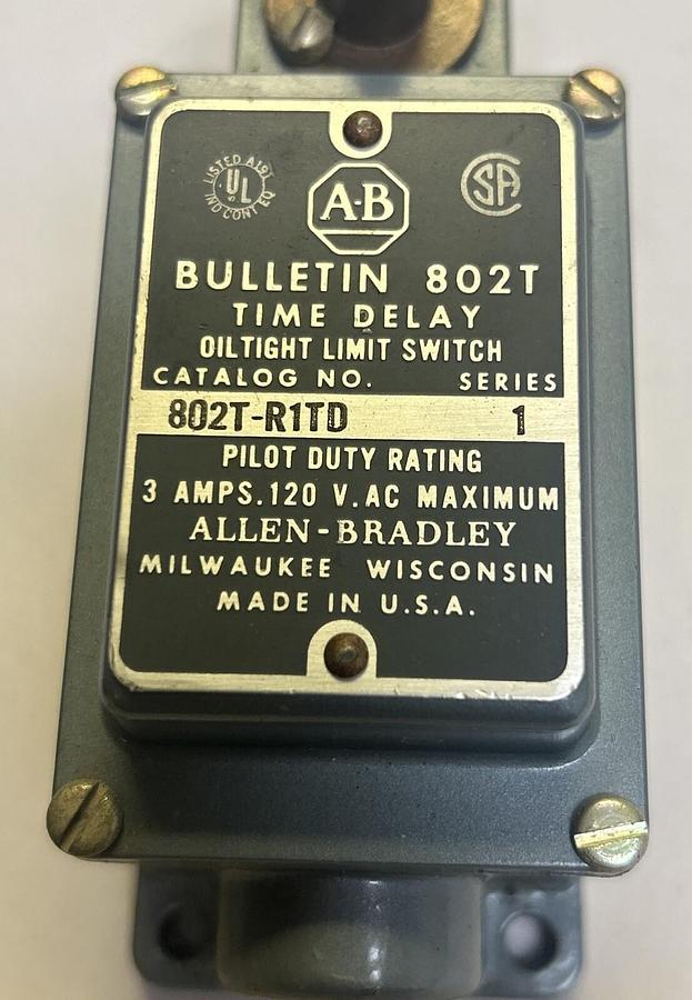 Used ALLEN BRADLEY,80T2-R1TD,LIMIT SWITCH