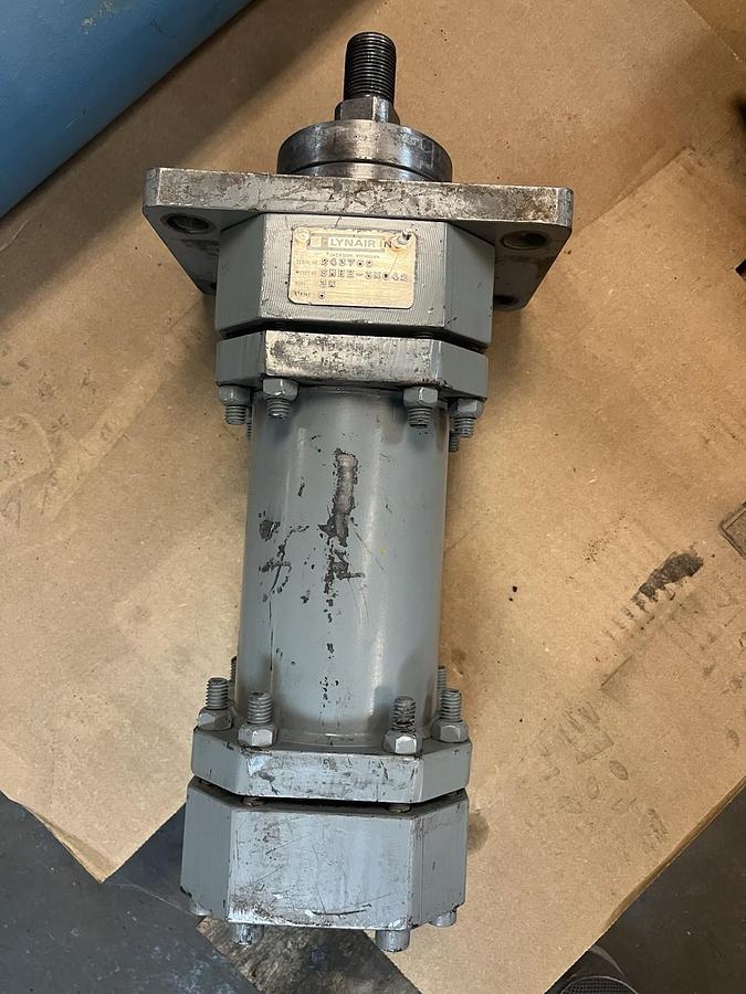 Used LYNAIR,SMHH-3-1/4C42,PNEUMATIC CYLINDER 3-1/4" BORE 6" STROKE