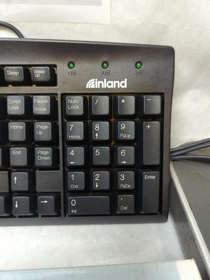 INLAND,70009,PRO KEYBOARD 104 KEYS BLACK PS/2 CONNECTOR NOS